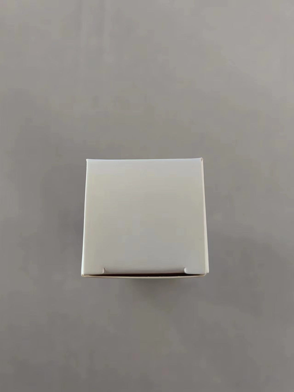 565751011