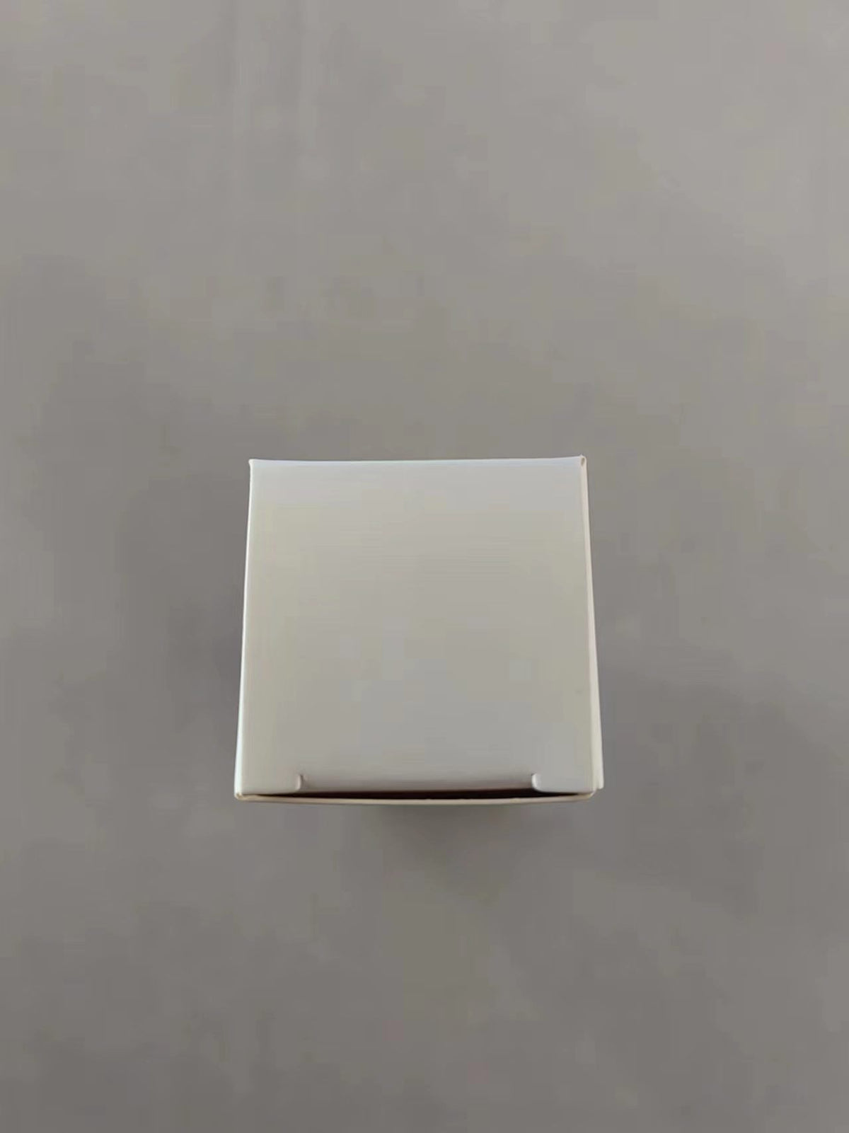 565751011