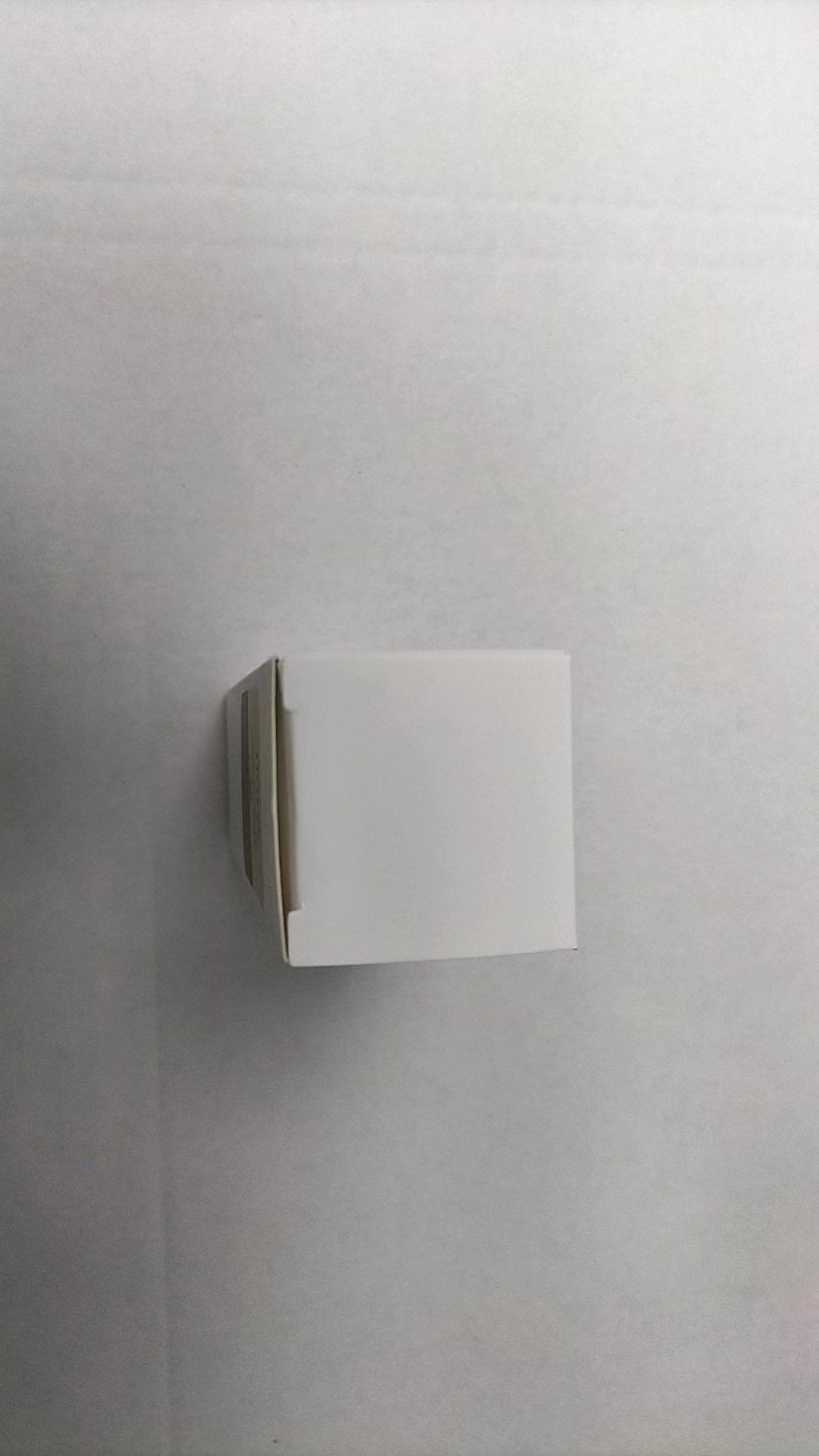 565760931