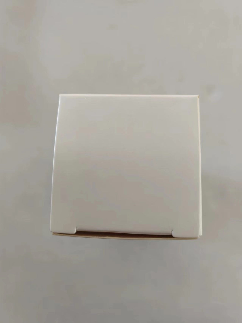 565750941
