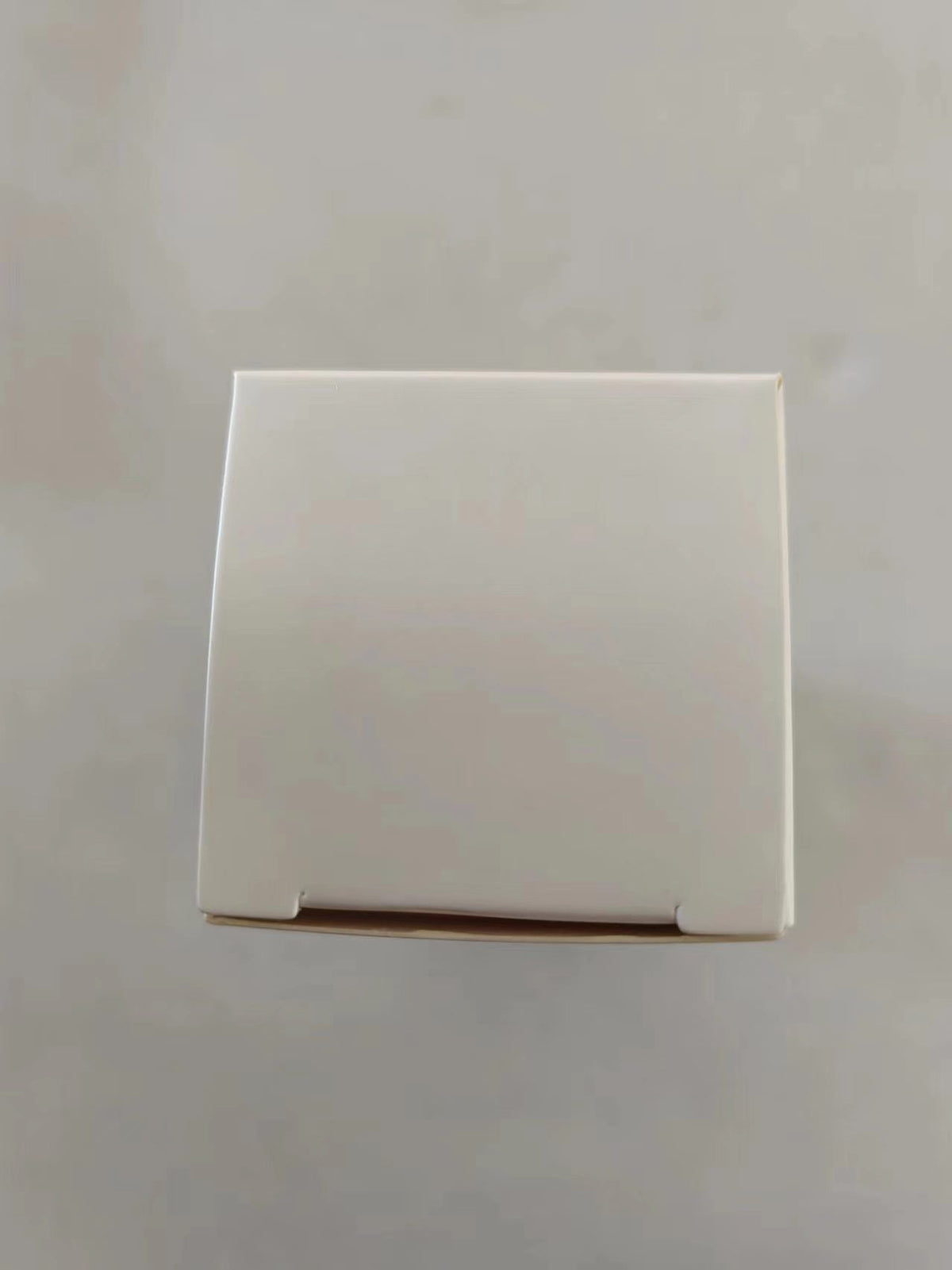 565750941