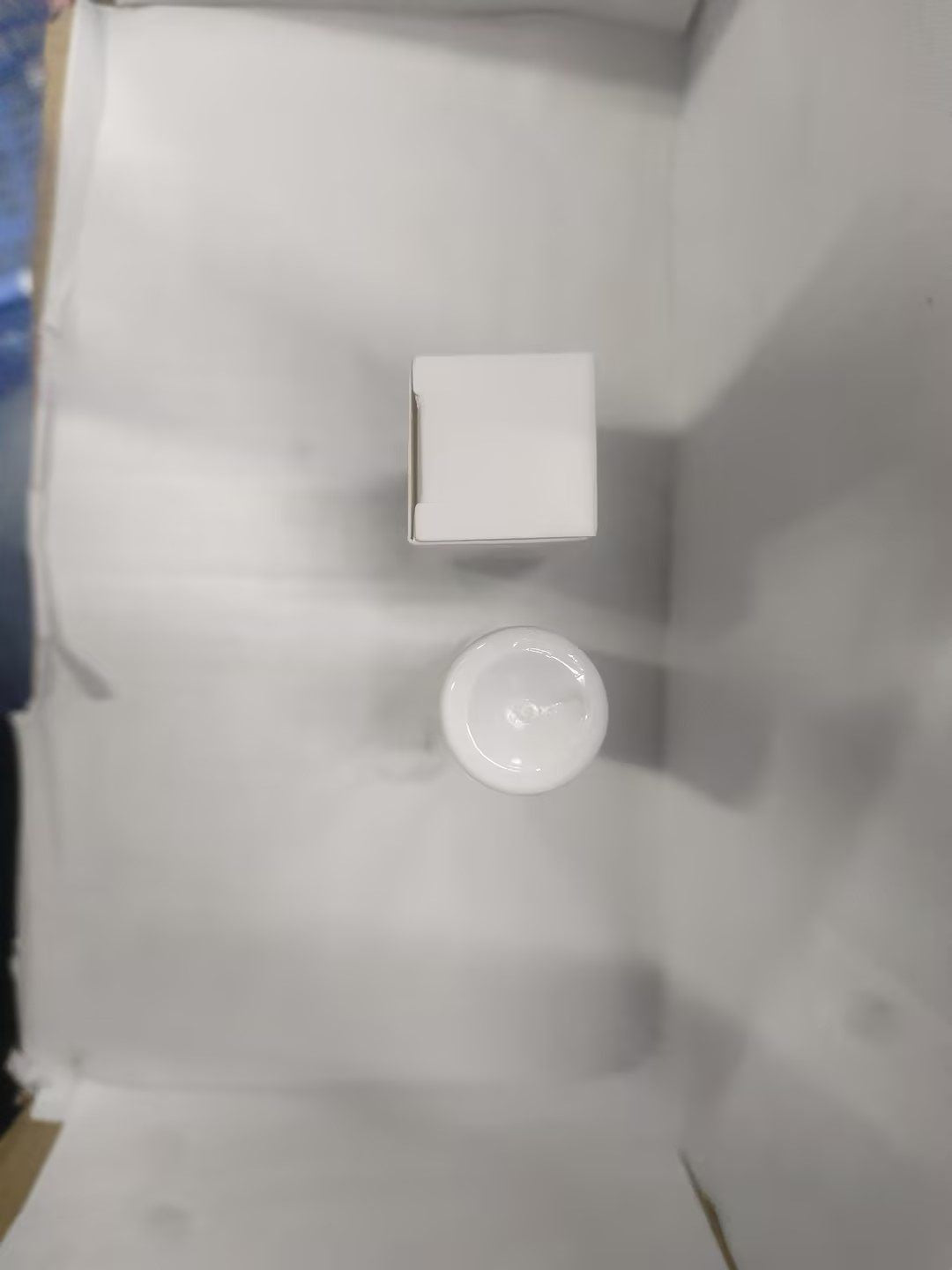 565751761