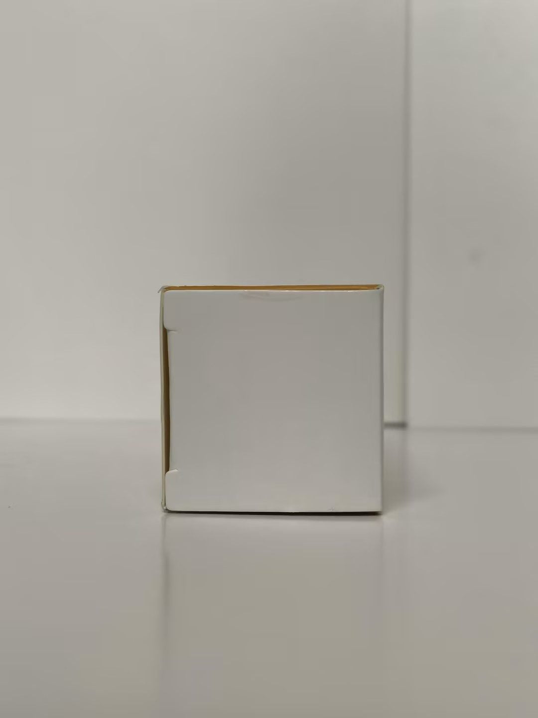 565745061