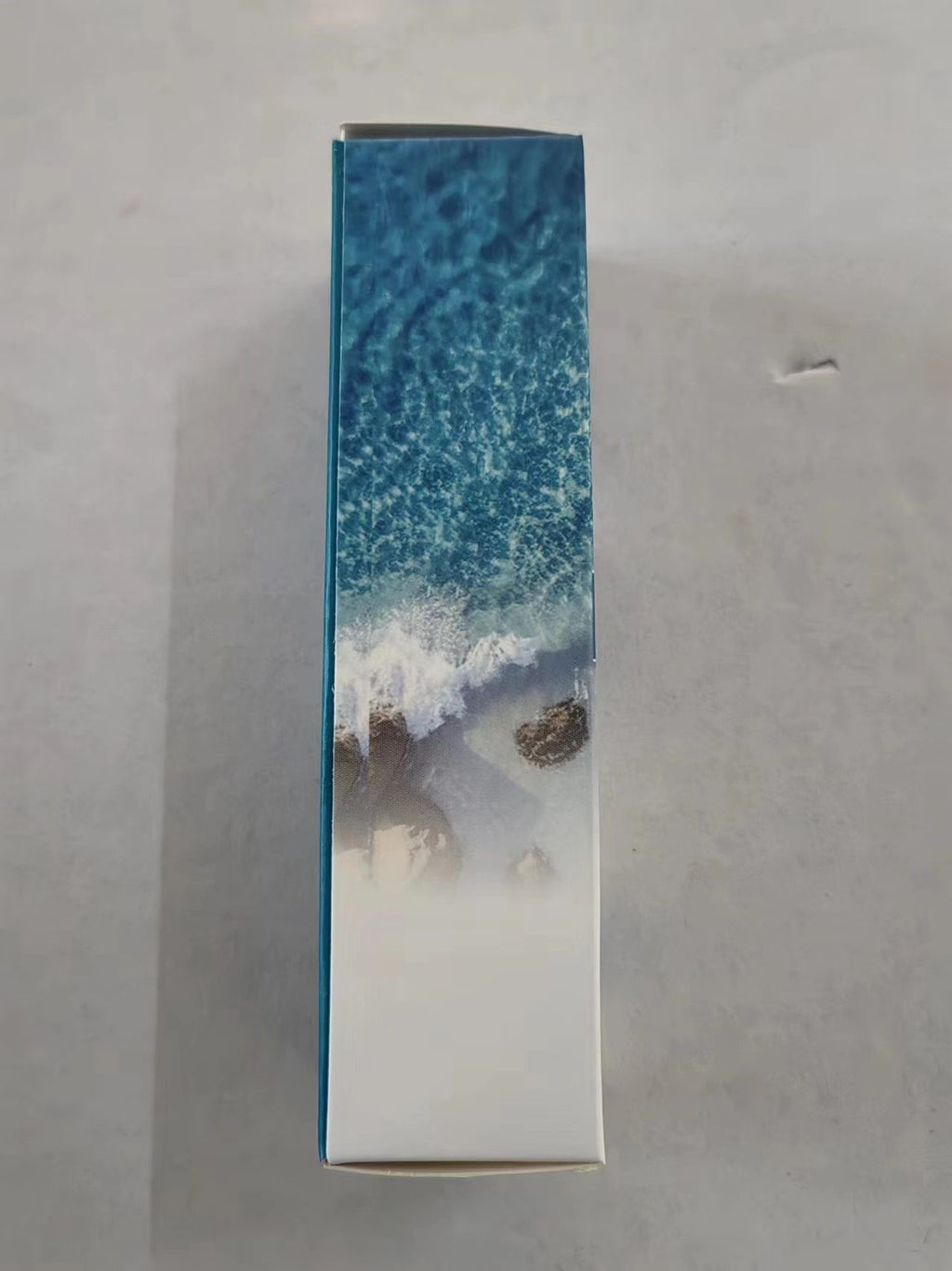 565746041