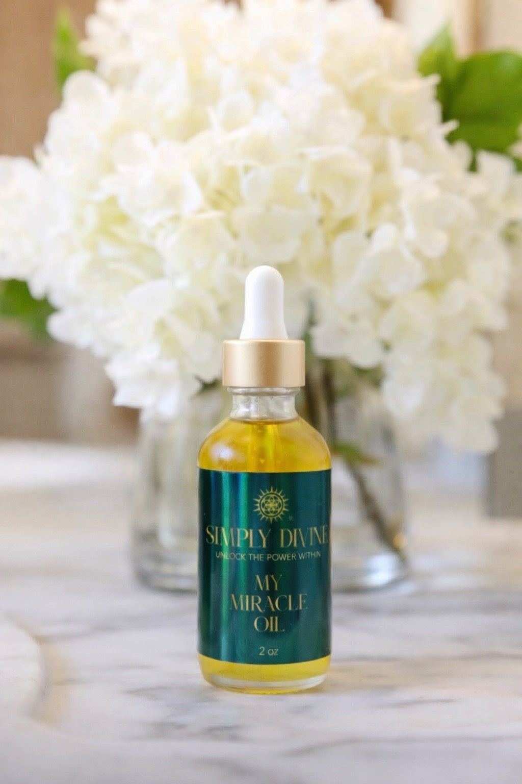 565729121