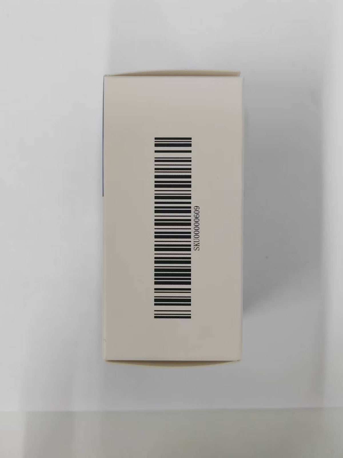 565754181
